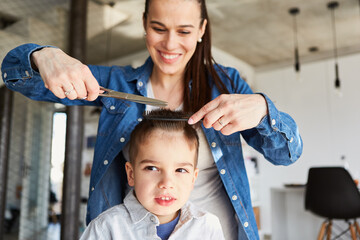 cheveux pour enfants