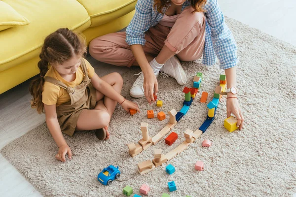 travail des gardes d'enfants à domicile