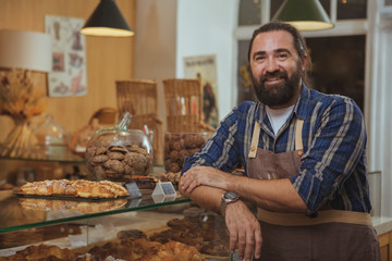 « Les Coulisses de la Boulangerie : Journée Type d’un Boulanger à Paris »